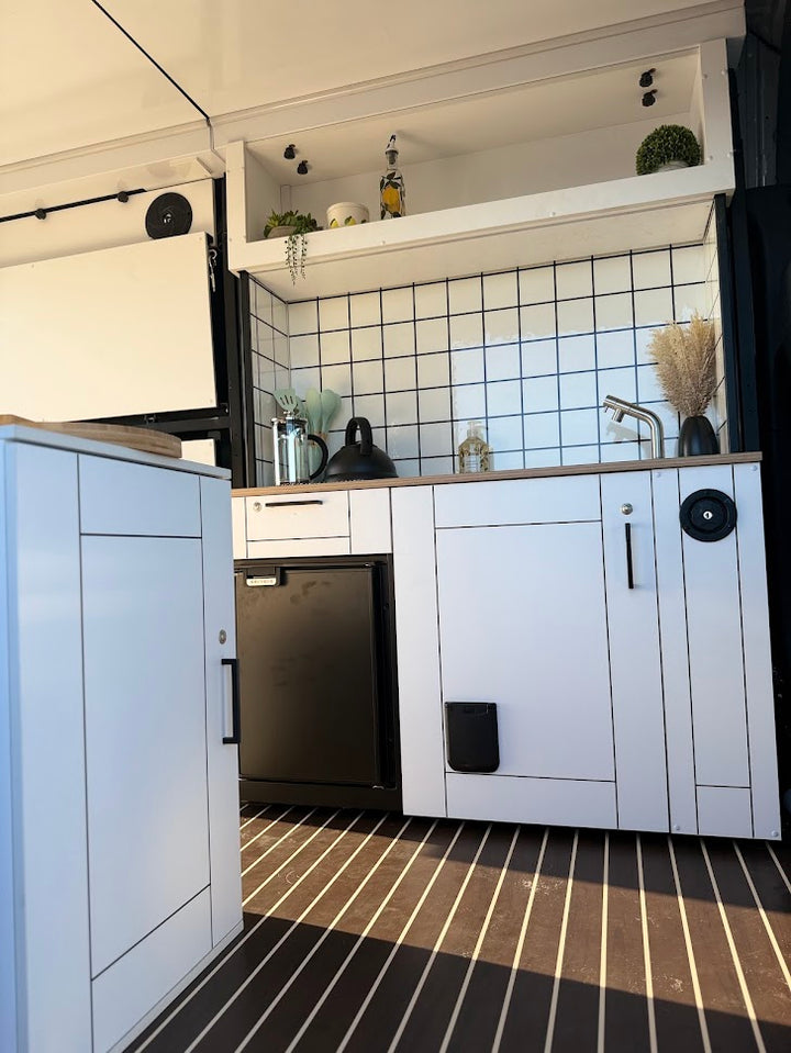 Conversion Van Kits – Caravan Woods